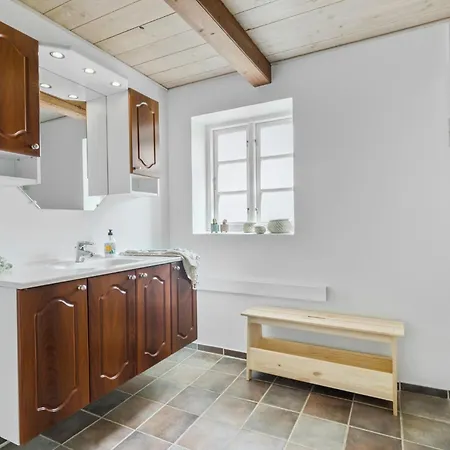 Apartment 2 Bedroom Beautiful In Kolind