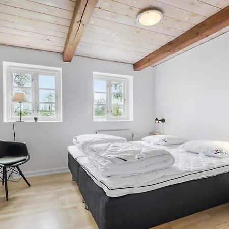 Apartment 2 Bedroom Beautiful In Kolind