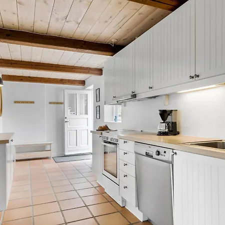 2 Bedroom Beautiful In Apartment