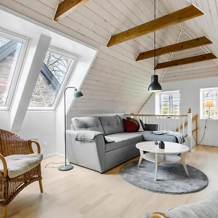 2 Bedroom Beautiful In Kolind