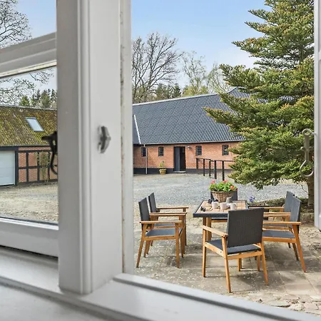 2 Bedroom Beautiful In